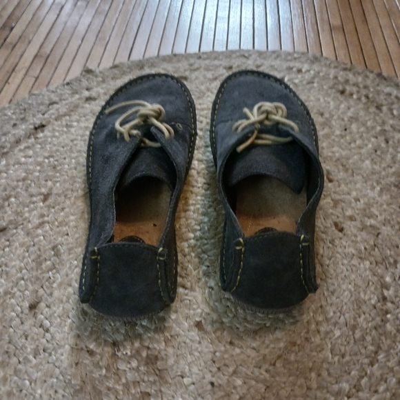 Clarks Artisan Womens Suede Comfort Flats lace up sz US 6 - Picture 2 of 6